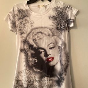 Marilyn Monroe t-shirt (from vegas)